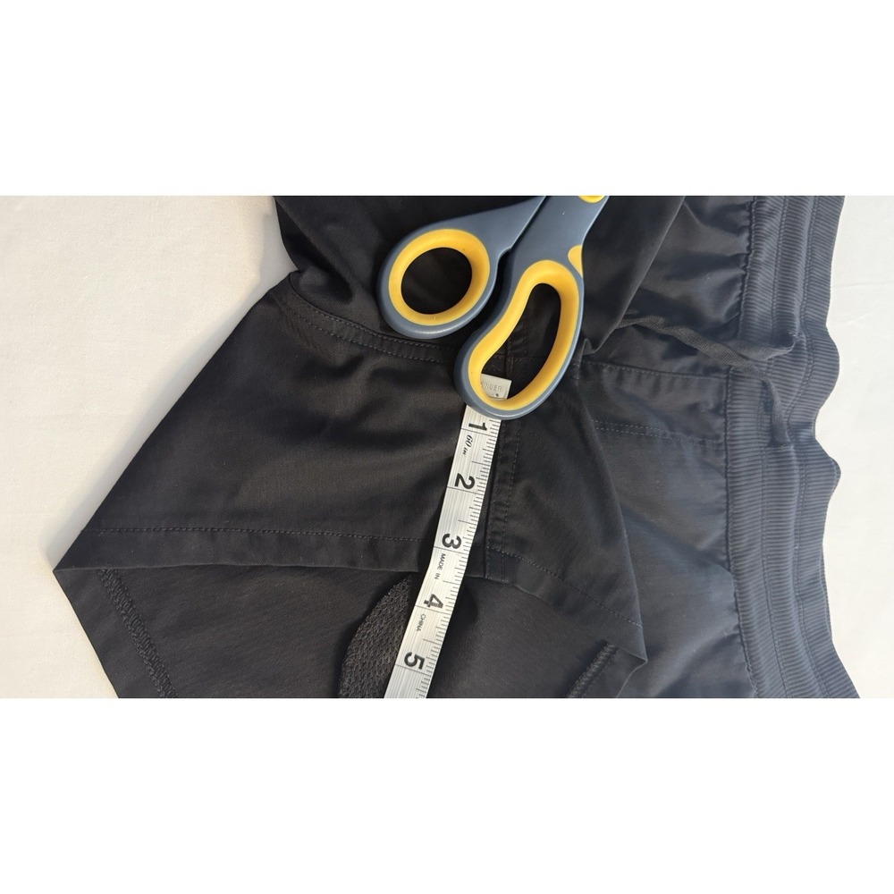 Ladies Small Petit Black The North Face Shorts 3 1/2 Inch Inseam Drawstring - Picture 6 of 7